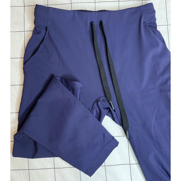 Lululemon Dropt Pant - Picture 4 of 5